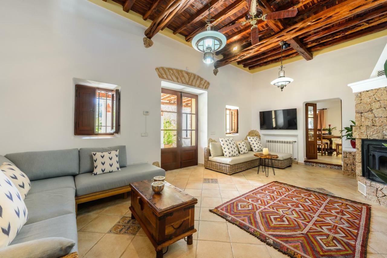 Villa Can Fita Puig D'en Valls المظهر الخارجي الصورة